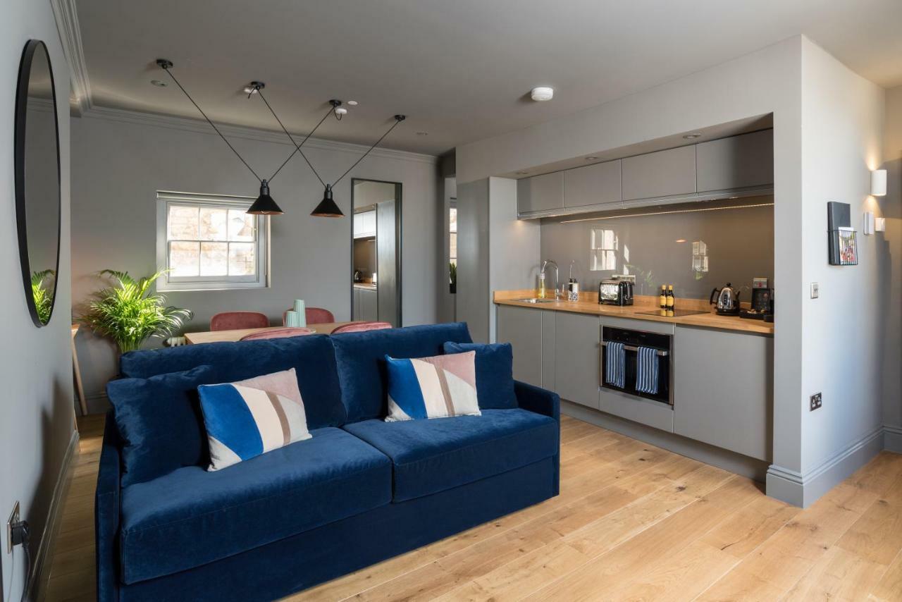 Hiding Space - Trim Street Apartments Bath Exterior foto