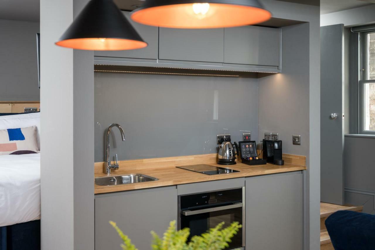 Hiding Space - Trim Street Apartments Bath Exterior foto
